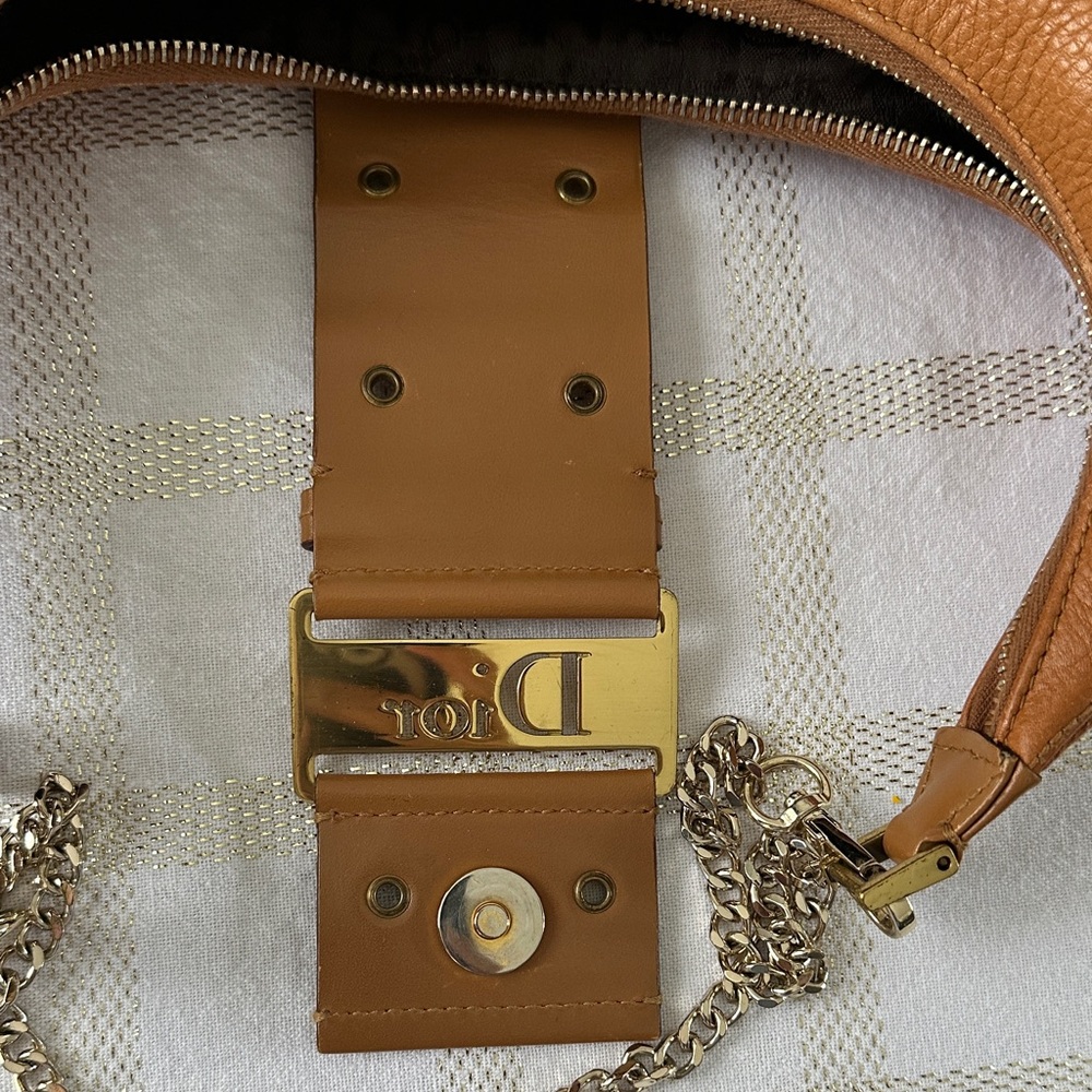 ✨ Authentic Dior Trotteur  Hobo Bag – Tan Leather with Gold Hardware ✨ - Picture 8 of 16